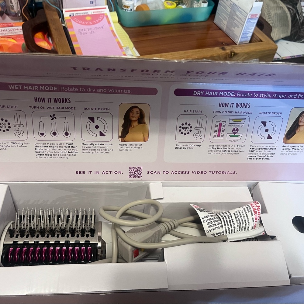 SmoothStyle Heated Hair Tool - White and Purple - Picture 3 of 4